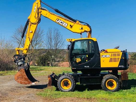 jcb17